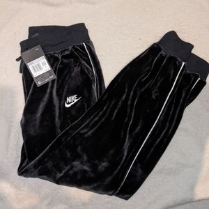 nike velvet sweatpants